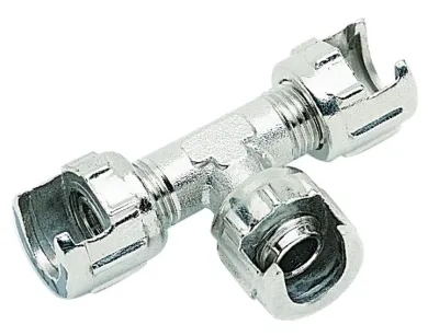 RACCORDO-T-CON-DADI-CAPETTATI (1)